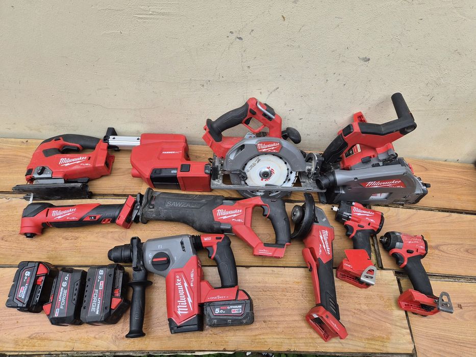 Scule Milwaukee M18