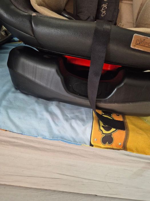 Продавам детски столчета за кола с isofix