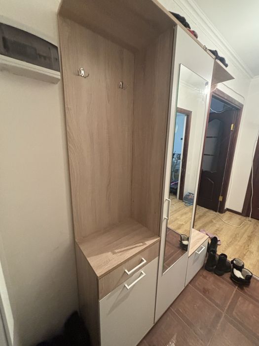 Продам прихожую