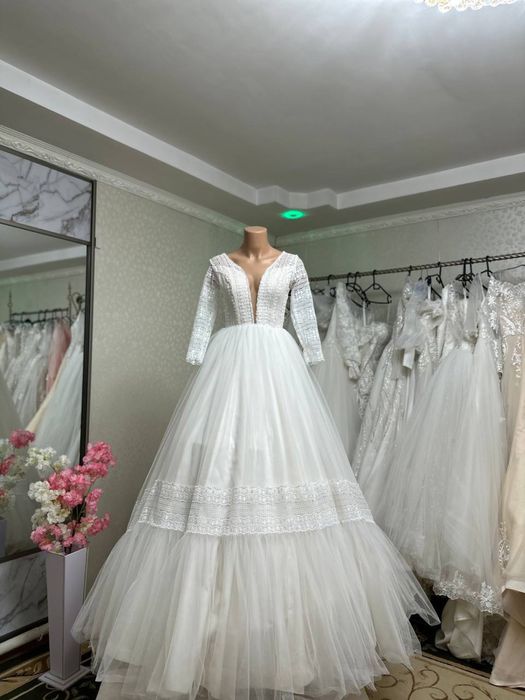 Продам все Платье! Распродажа!!!