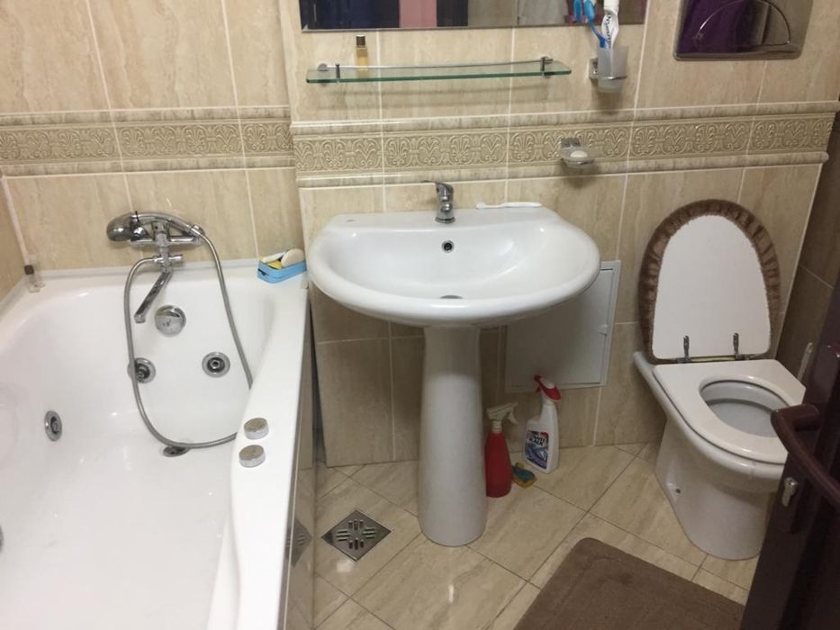 Inchiriez apartament doua camere central