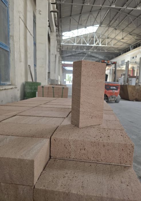 Огнеупорный кирпич 225т