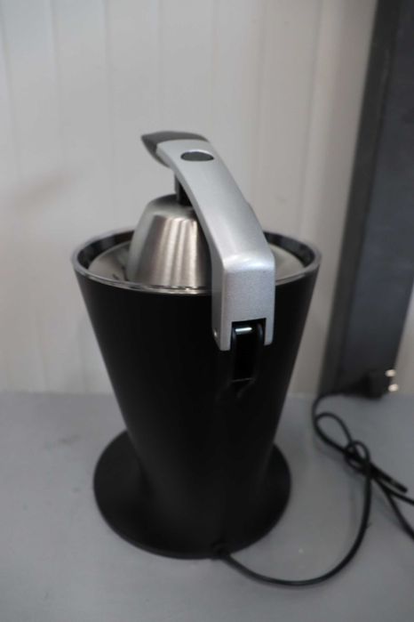 Сокоизстисквачка за цитруси Princess, безшумен мотор, 300W