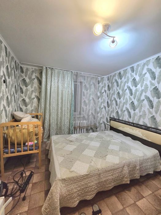 Продам 2 комн ленинградку 2 этаж Океан