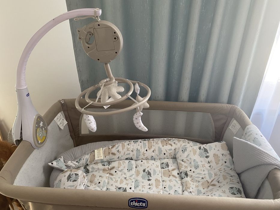Pătuț pentru bebeluși Chicco - Next 2 Me, Essential, bej