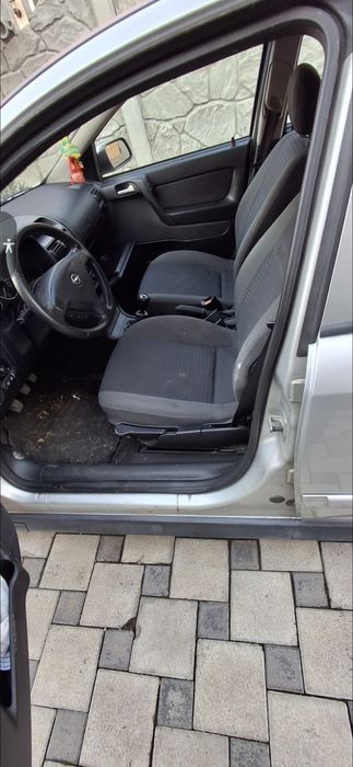 Dezmembrez Opel astra  G 1,7 dizel.  Masina funcționează perfect.