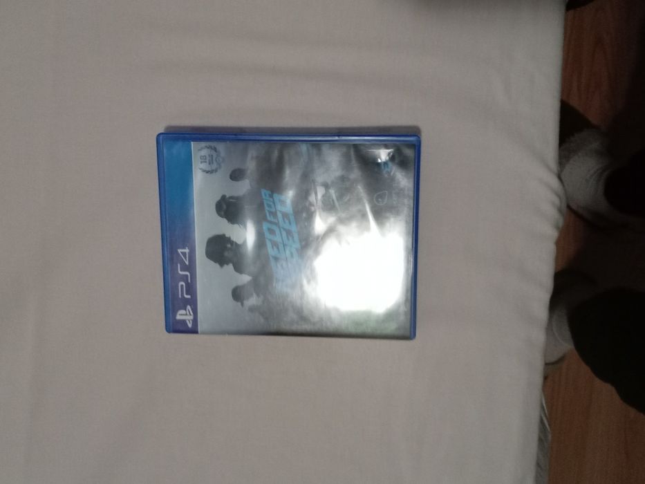 Пишете на обявата да питате за игра ако я имам ще изпратя снимки и цен