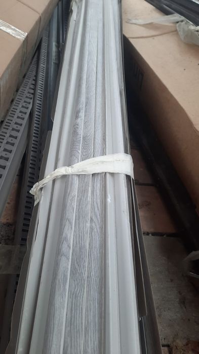 Плинтуса по 200 м