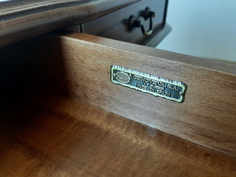 Луксозно офис или домашно оборудване - бюро, скрин, огледало