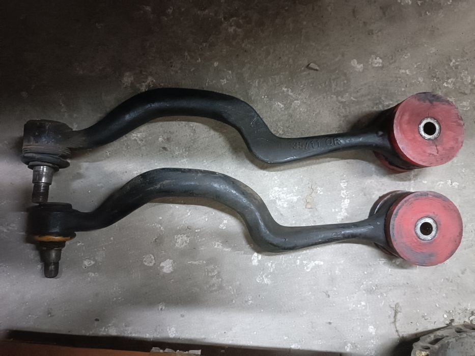 Решетка BMW E34, носачи