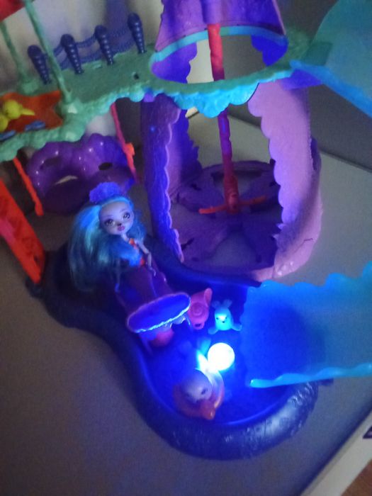 Продам игрушку для детей...бассейн.