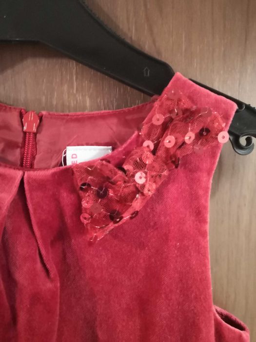 Рокля - официална червена детска рокля за 2-3 годишно момиче