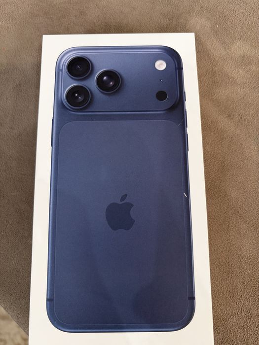 Iphone 17 Pro Max  ca NOU BLUE 256GB