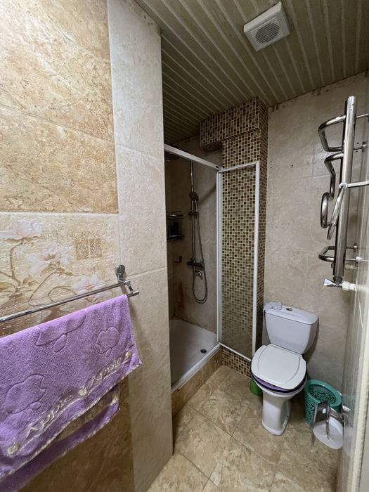 Срочна продается квартира в центре Яккасараском районе ул.Бобур