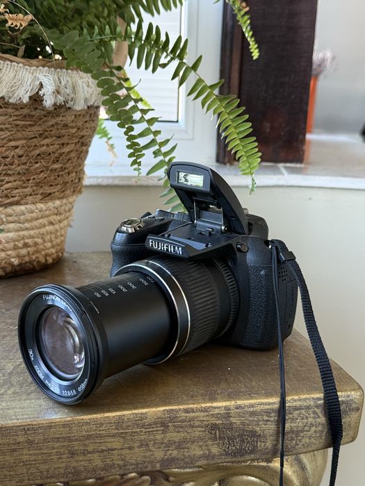 aparat foto si video Fujifilm Finepix HS10 30x zoom