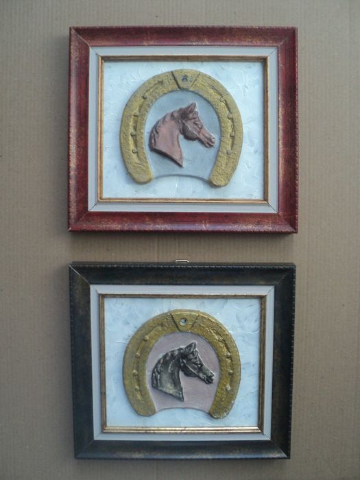 Сувенири от алабастър в рамка