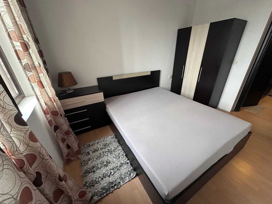 Двустаен апартамент в Южен