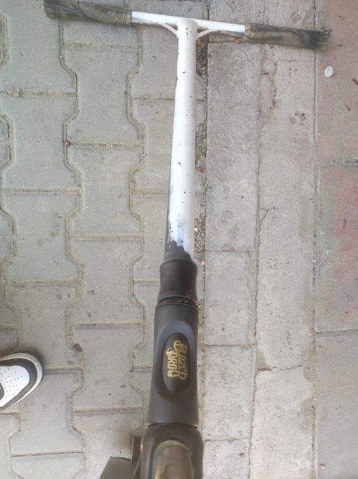 Vând trotineta frestyle Blazer pro