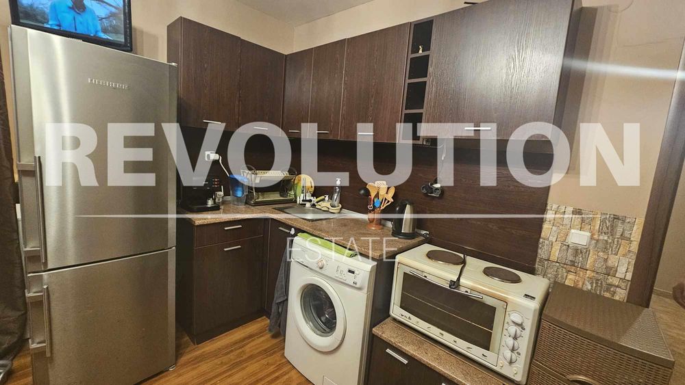 Дава се под наем Двустаен апартамент в Варна, Център - 55 кв.м за 475 € - Снимка #1