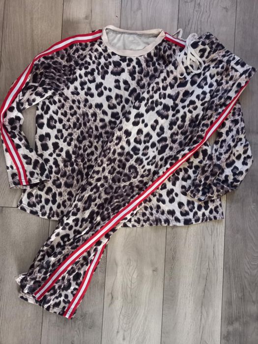 Дамски екип с леопардов принт размер 2ХЛ