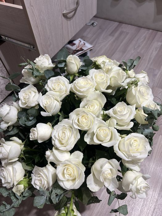 Цветы алматы 35 розы белый