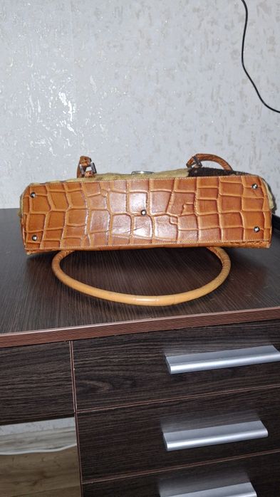 Дамска чанта Prada оригинал