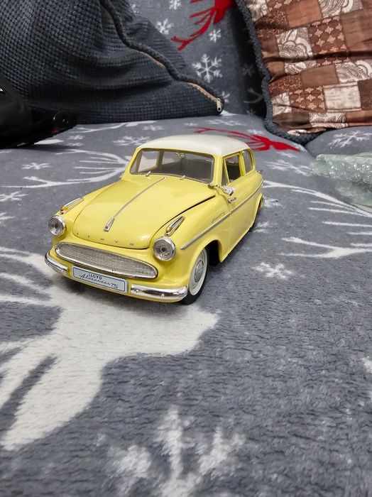 Macheta metalica lloyd alexander ts scara 1:18