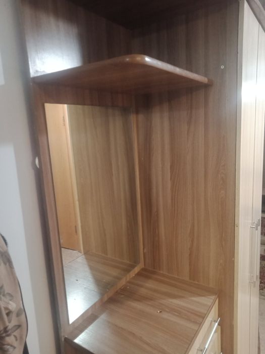 Продам шкаф для прихожей