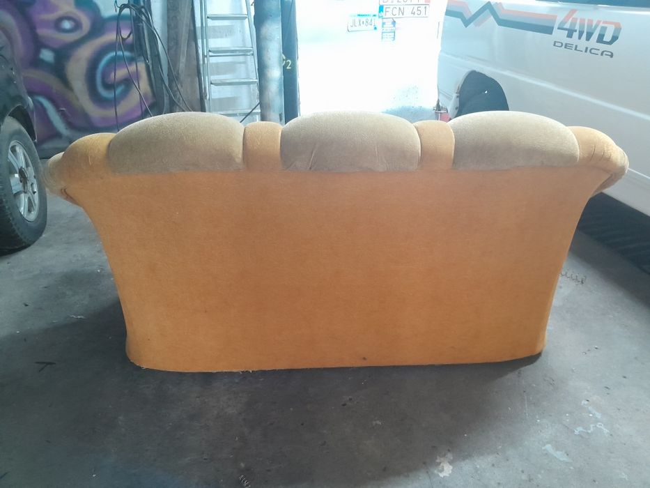 Диван домашний оранжевый