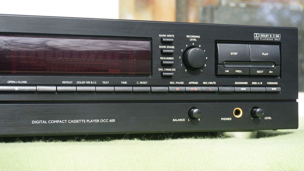 Casetofon digital Philips DCC600