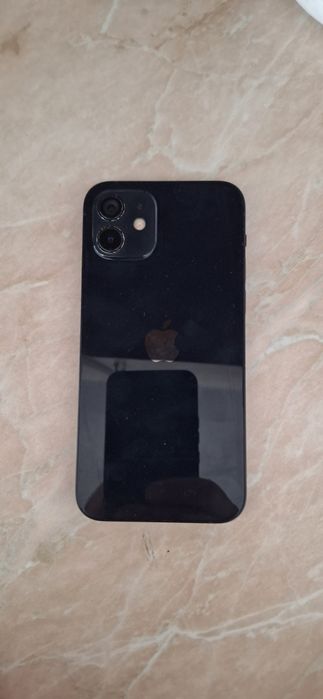 Vând iphone 12  negru