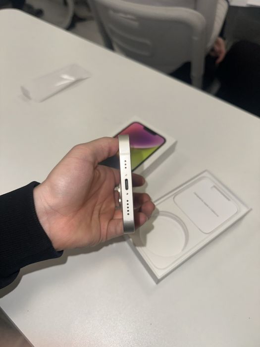 IPhone 14    128гб