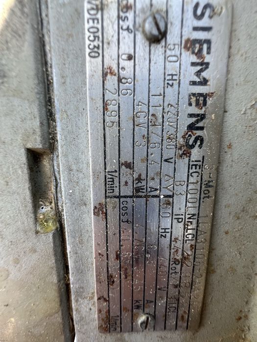 Fierastrau circular cu avans , mobil pe sine motor 3 kw SIEMENS