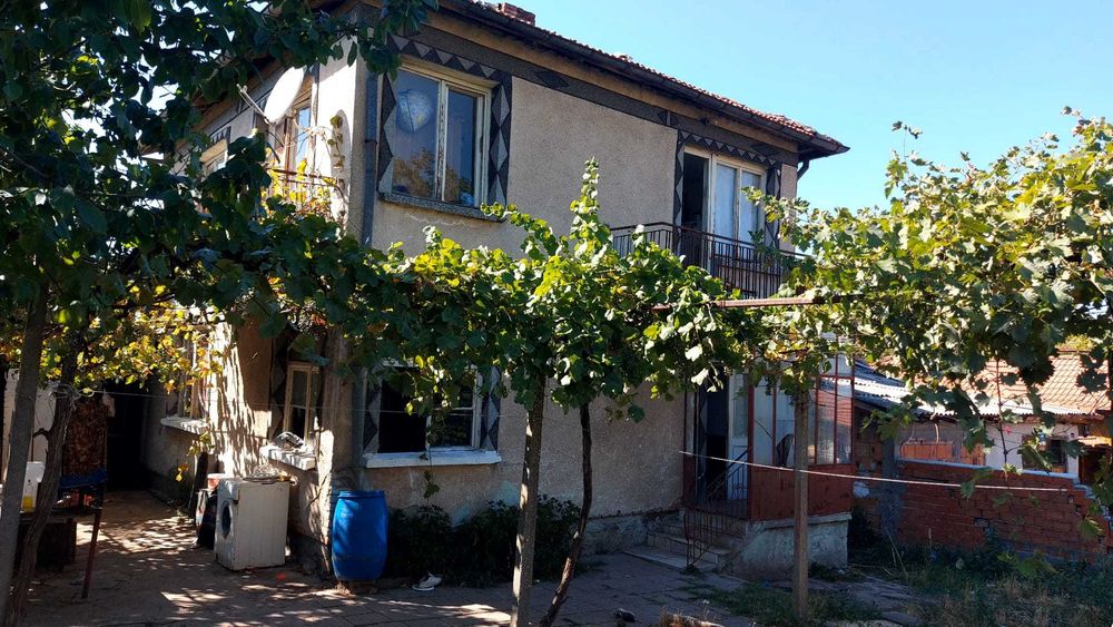 Двуетажна къща в национален курорт Минерални бани, обл. Хасково