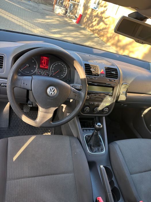 Vând auto WV Golf V , an FAB , 2009 , 1,9 D