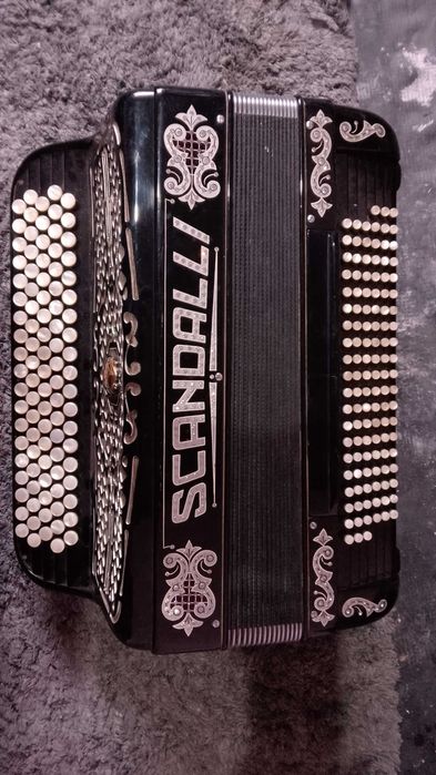 Acordeon scandalli  profesional  armonic