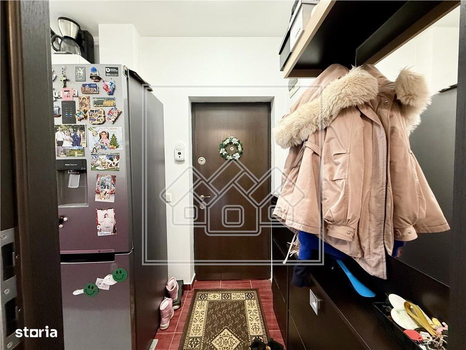 Apartament 2 camere etaj 2 din 3, balcon - str Ascanio Damian