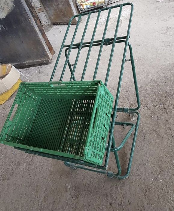 Продам стеллаж под ящики для овощей