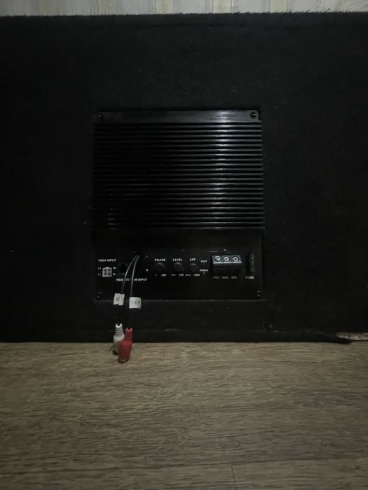 Продам  сабвуфер