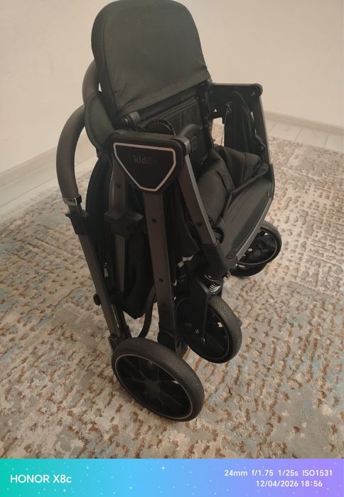 Коляска детская новая в коробке