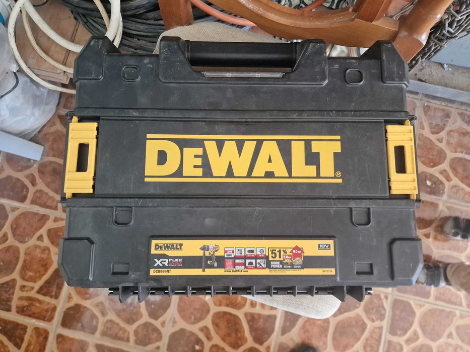 Продам шуроповерт Dewalt