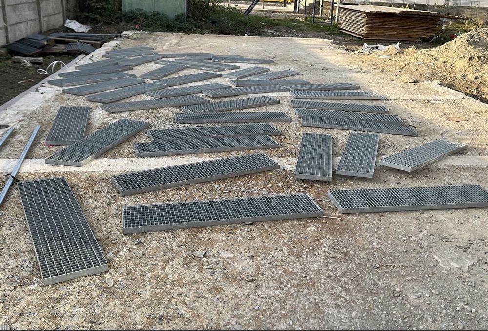 Gretare trepte zincate