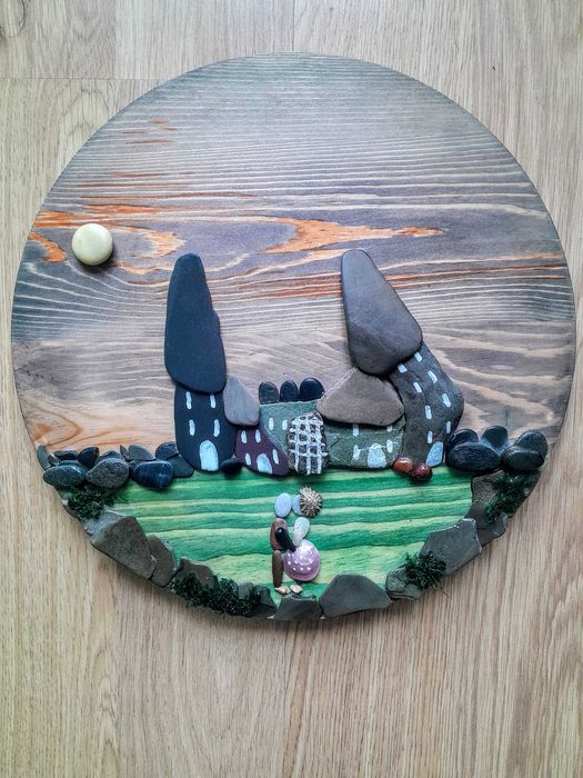 Tablouri cu pietre de râu și elemente naturale