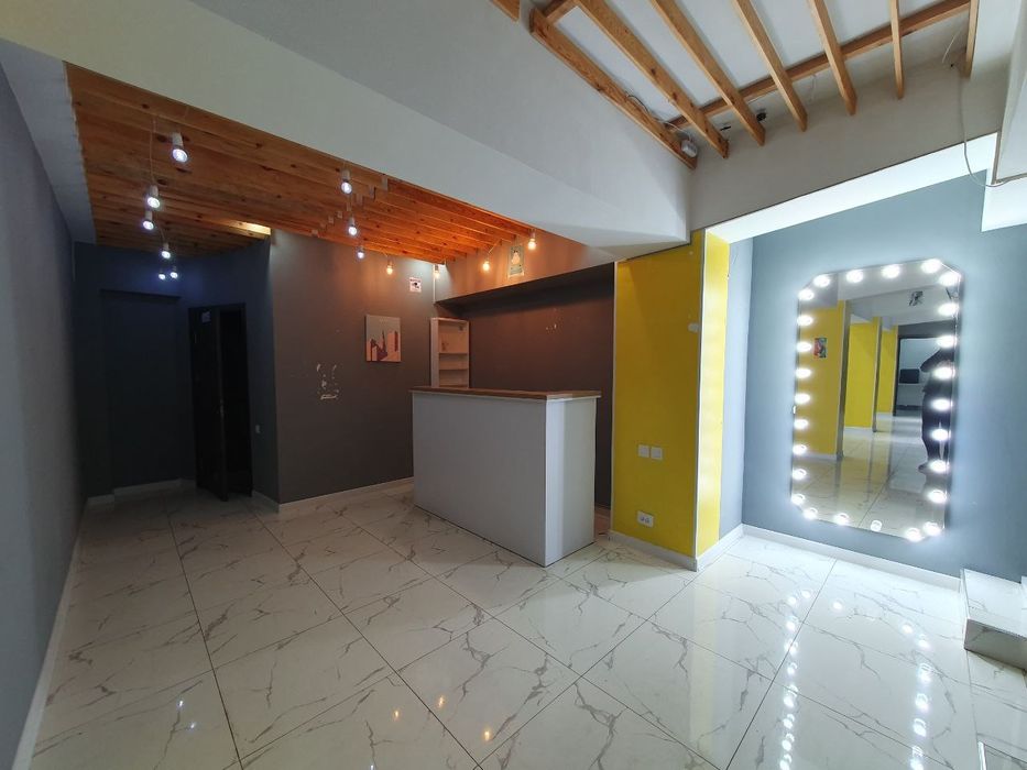 Аренда помещения под офис ЦУМ / Книжный Мир Ц-7