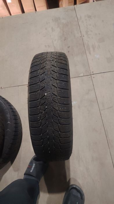 Продам  зимние шины для авто