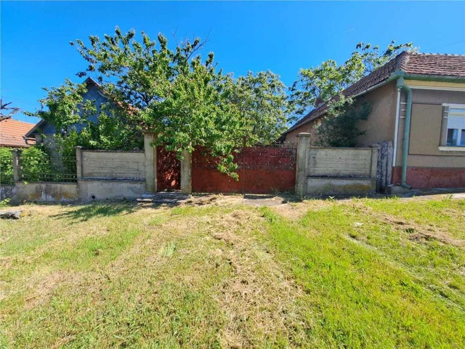 Casa de vanzare Sisterea