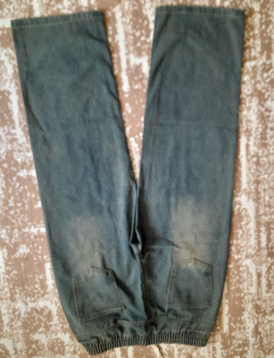 Продам джинсы новые в упаковке