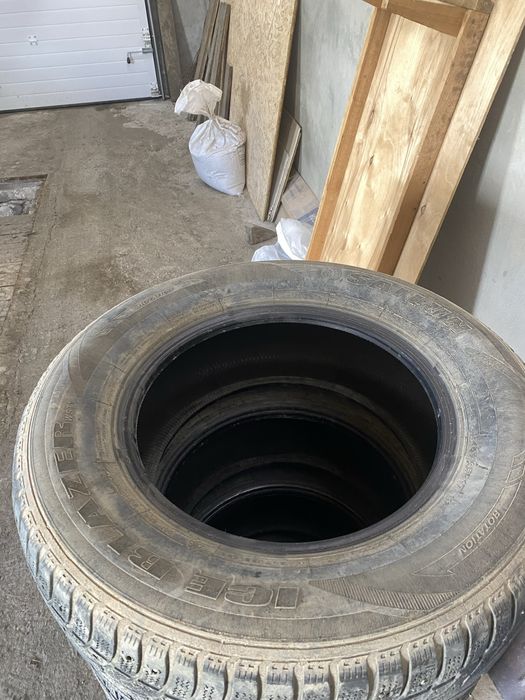 Зимняя резина 265/65/17