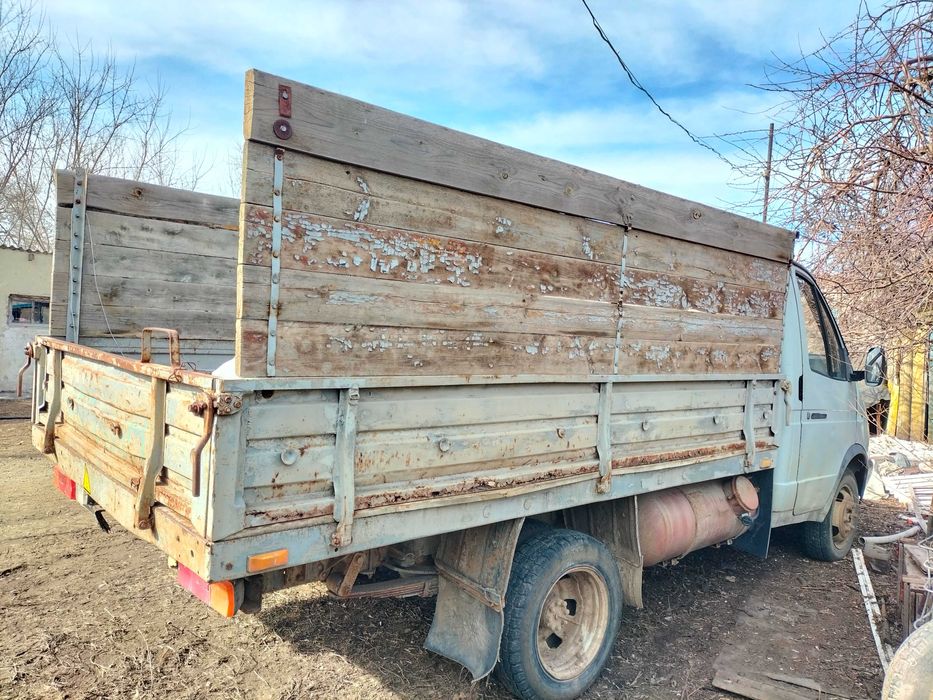 Продается газель бортовая