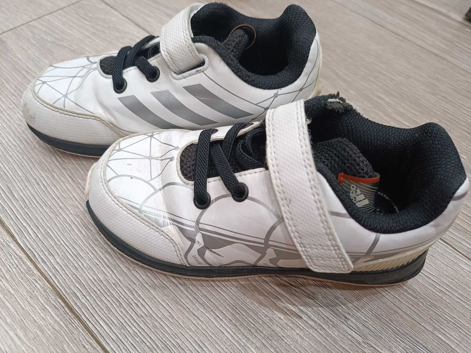 Детски маратонки Adidas star wars размер 26 1/2